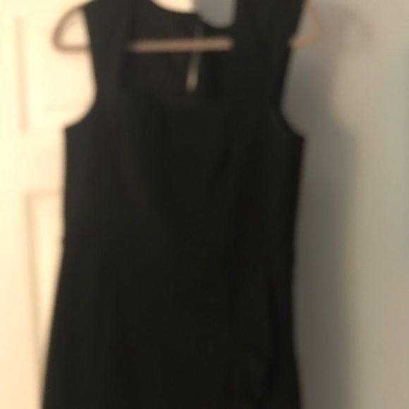 Sliming black dress - Picture 2 of 2